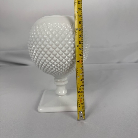 Vintage Westmoreland Milk Glass Ivy English Hobnail Diamond Vase Ball - Picture 6 of 8